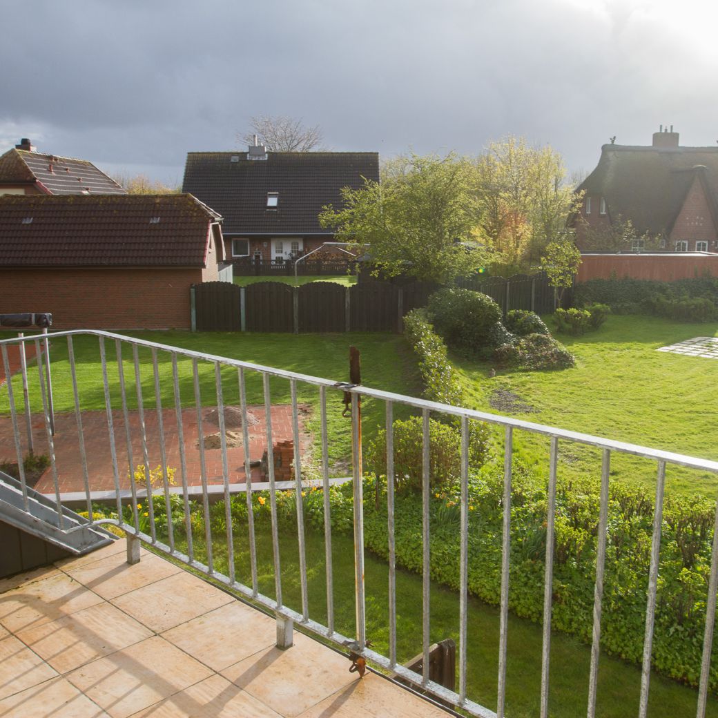 Ausblick vom Balkon ins Grüne